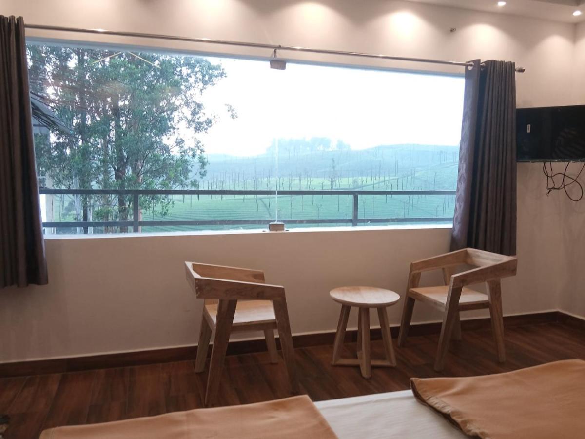 Hilltop Hotel Valparai Exterior photo