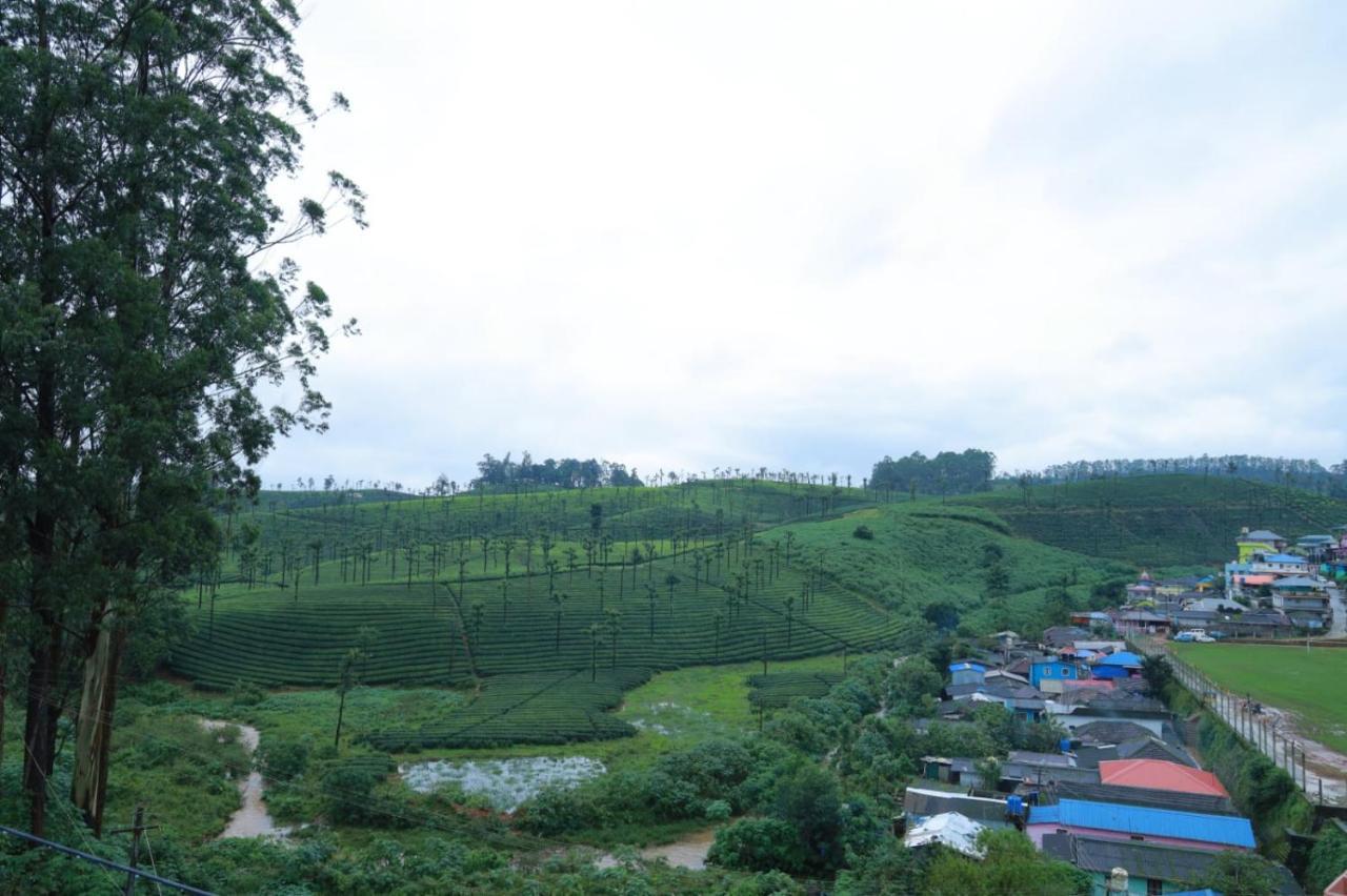Hilltop Hotel Valparai Exterior photo